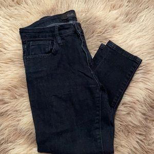 Dish Never Fade Never Stretch Out Skinny Jeans